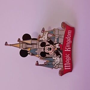 Disney Parks Collectible Pin